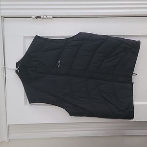 Oakley Down Vest - small black